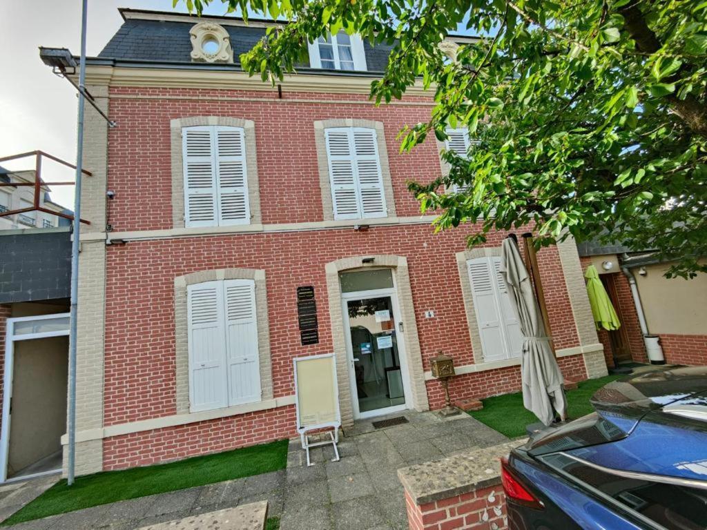 Appartement En Residence Gisors Buitenkant foto