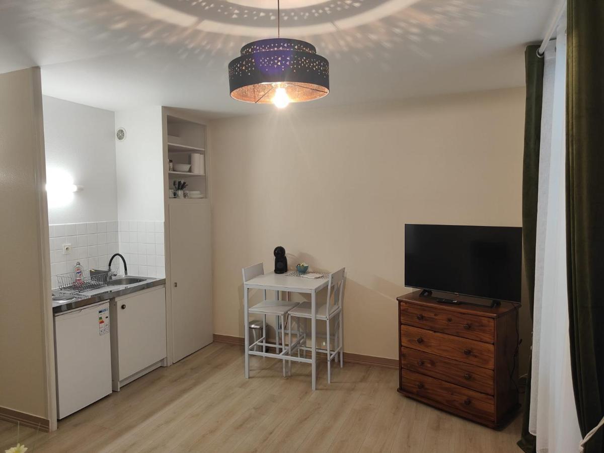 Appartement En Residence Gisors Buitenkant foto